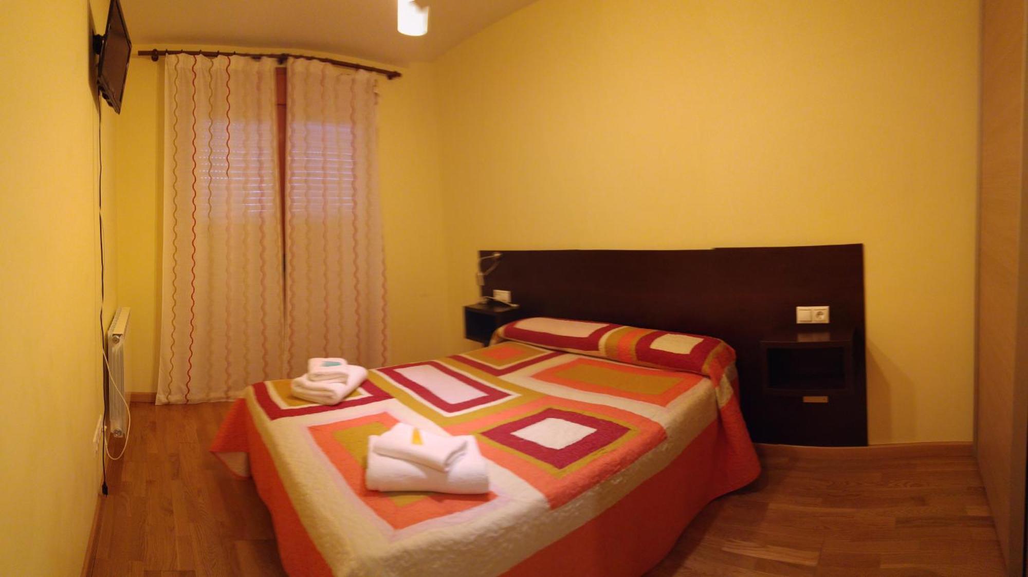 Hostal Casasnovas Сиеда Екстериор снимка