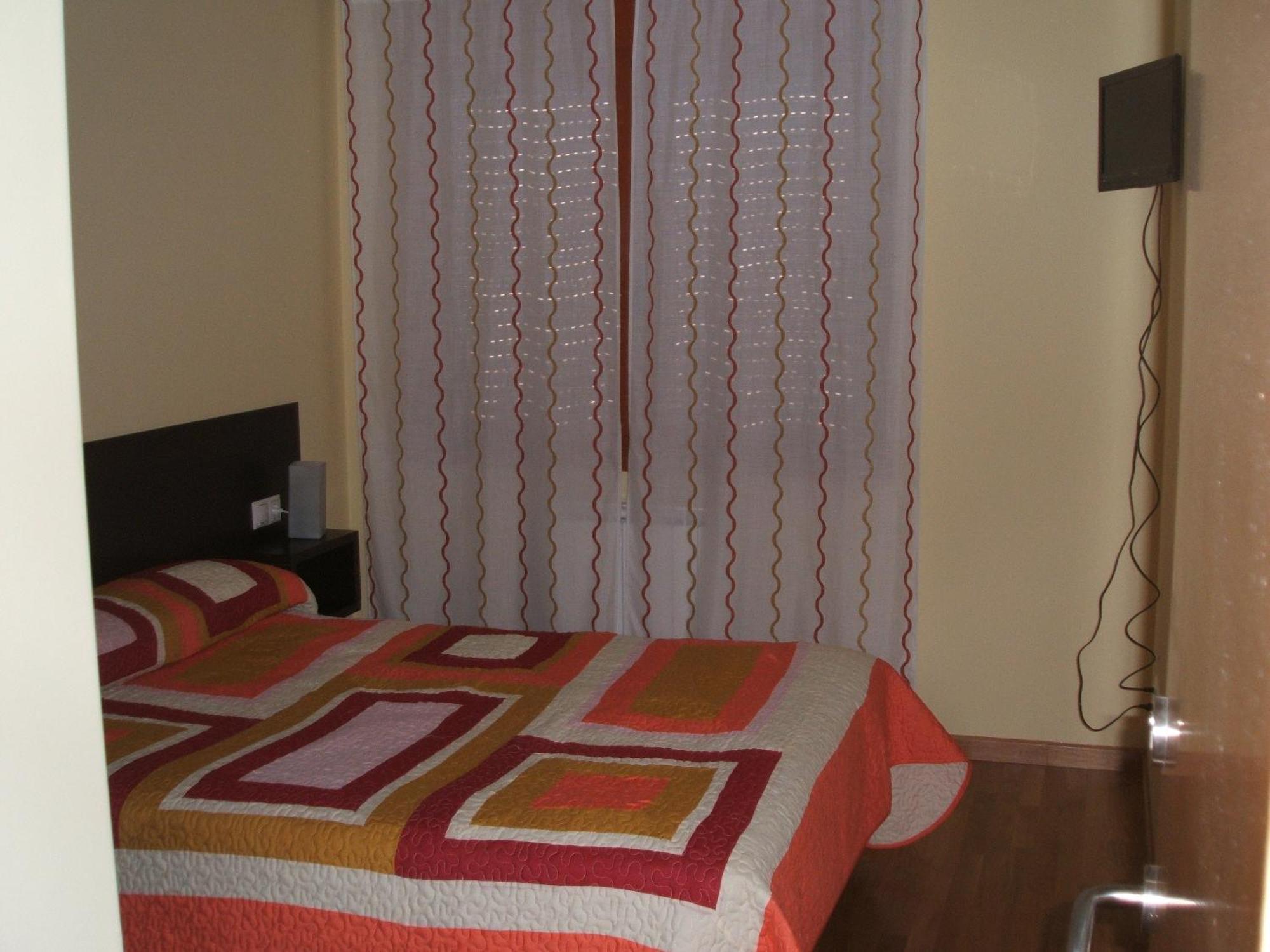 Hostal Casasnovas Сиеда Екстериор снимка