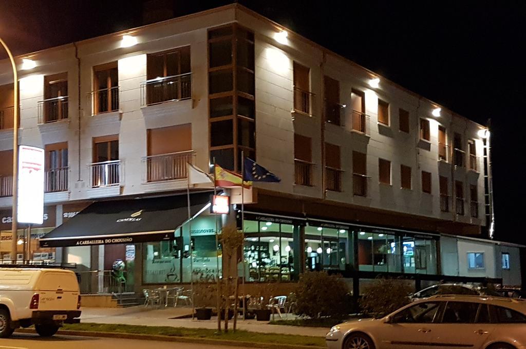 Hostal Casasnovas Сиеда Екстериор снимка